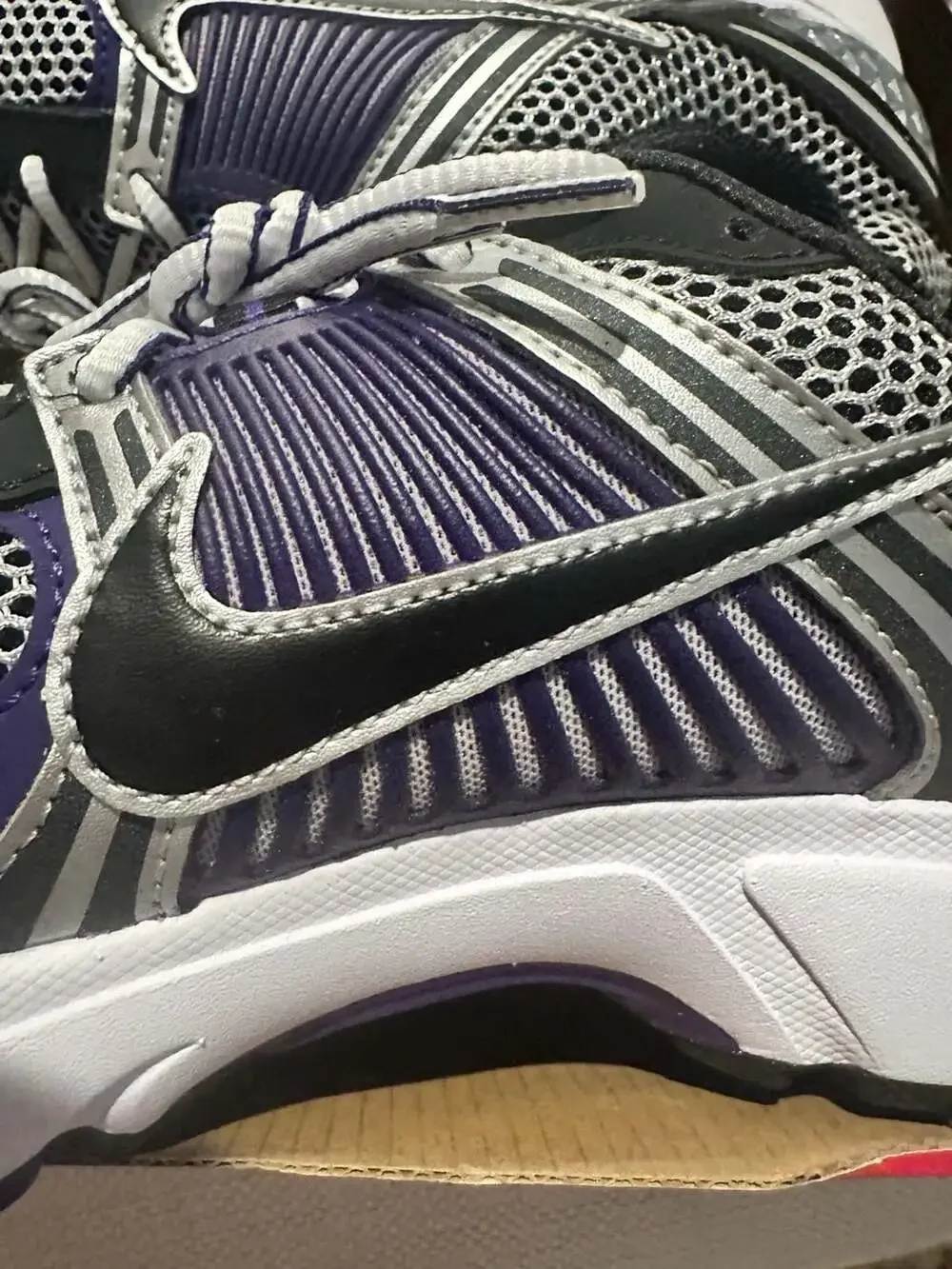 Nike Zoom Vomero 5 Metallic Silver Court Purple